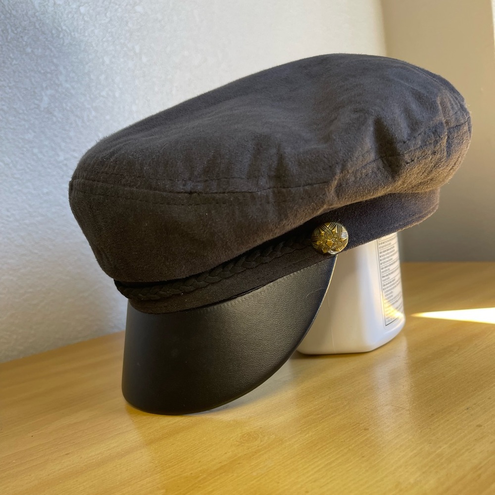 Baker boy hat